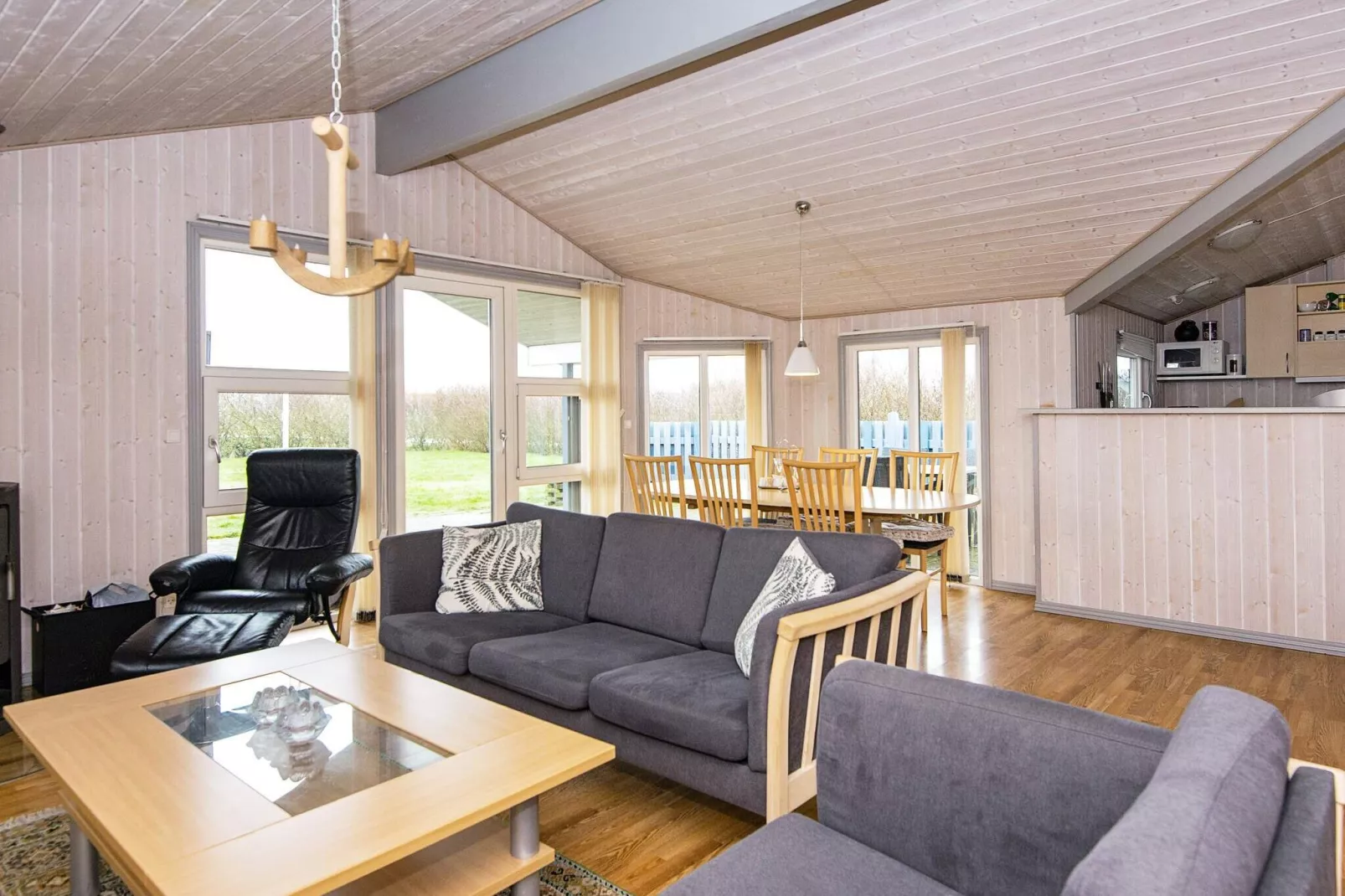 Rustig toevluchtsoord met Spa -- By Traum Ferienwohnungen-Binnen