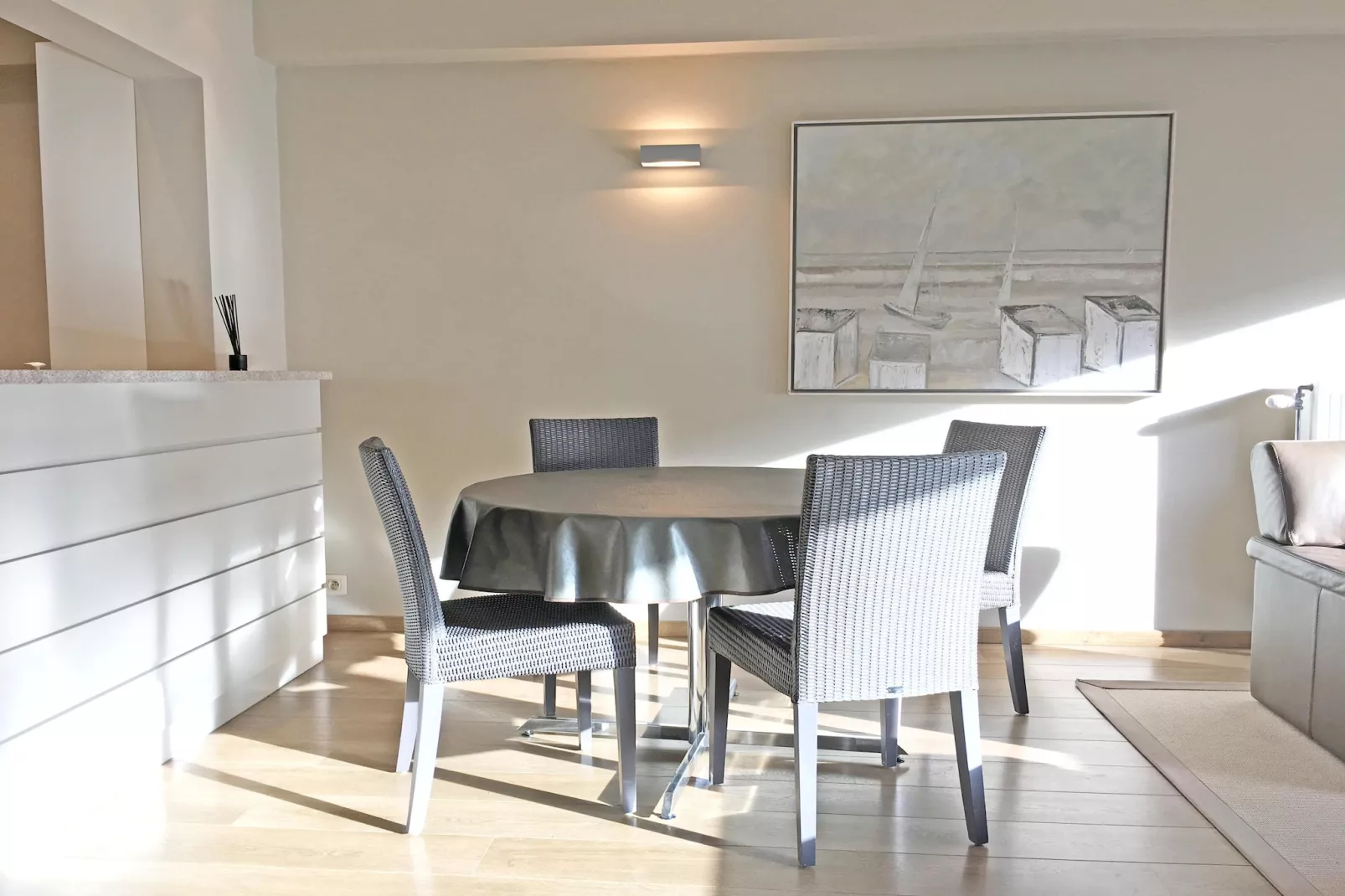 Residentie Carina- C2-Eetkamer