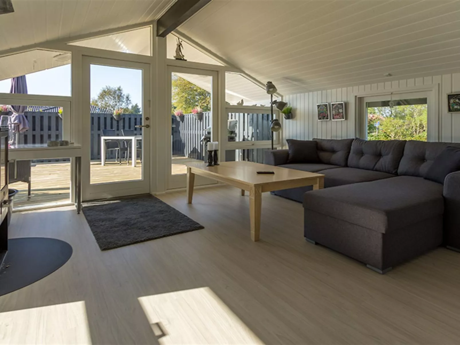 "Bryti" - 500m from the sea-Binnen