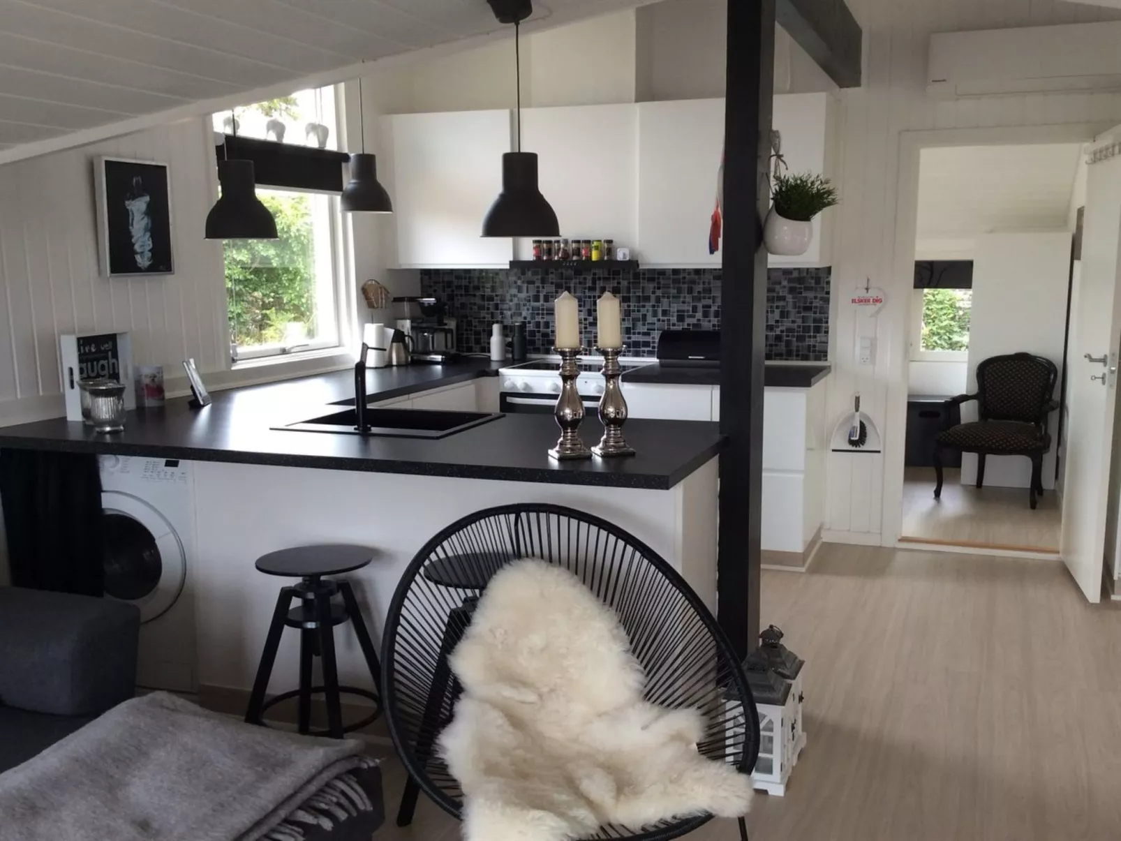 "Bryti" - 500m from the sea-Buiten