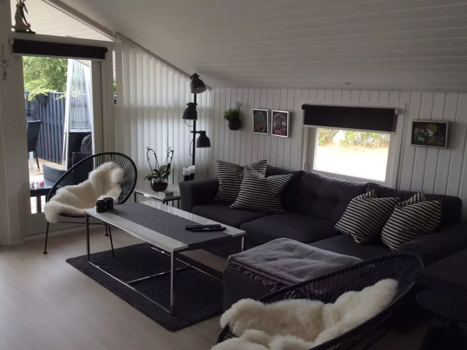 "Bryti" - 500m from the sea-Buiten