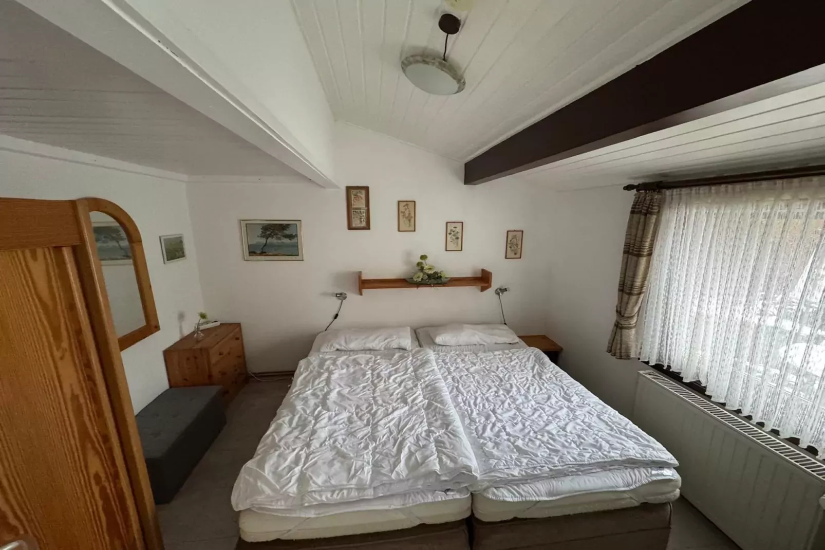 Vakantiehuis aan het Hennermeer met terras-Slaapkamer
