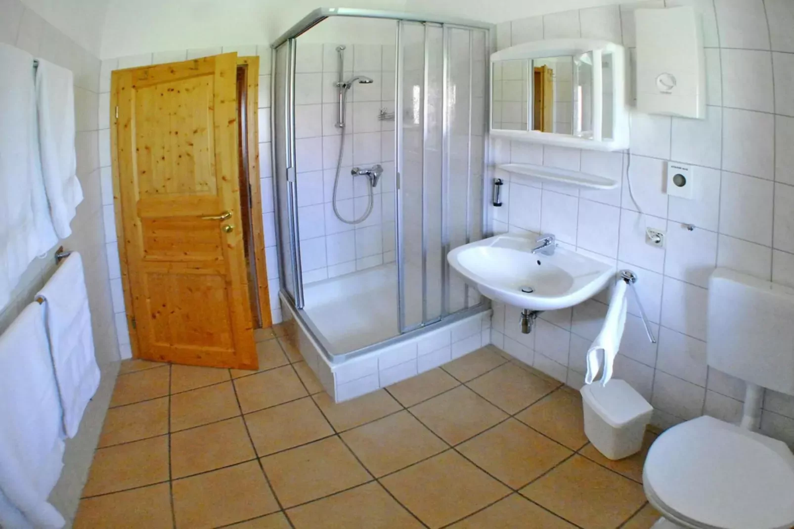 6 Personen-Badkamer