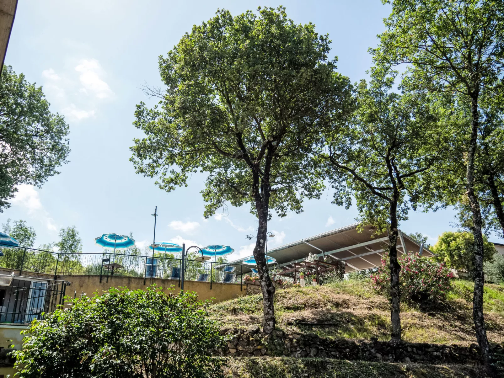 La Rocca-Buiten