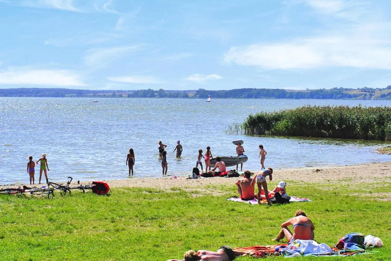 FH Nr 2 mit Hund 7-8 Personen 135 qm-Gebieden zomer 1km