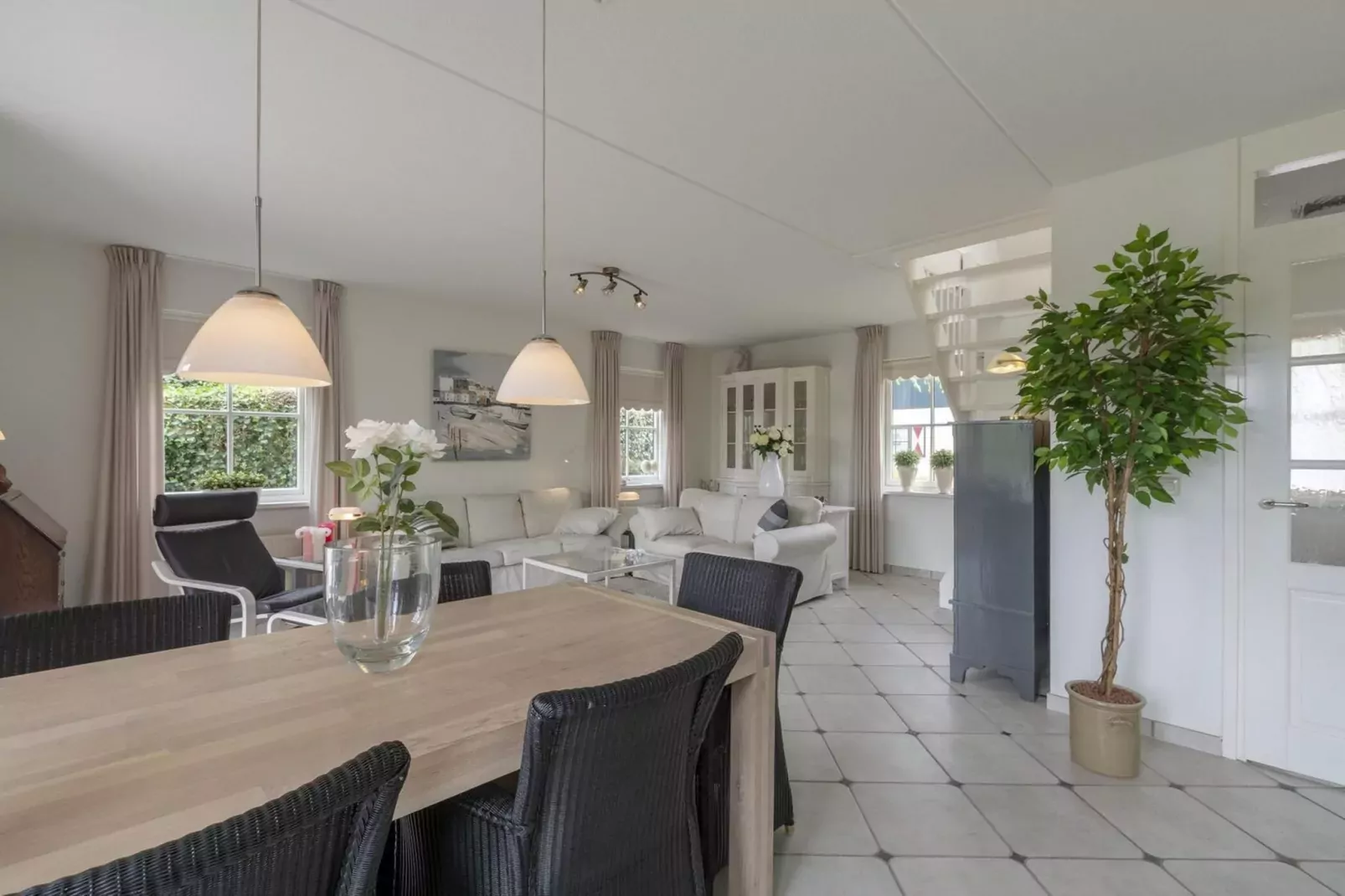De Buitenplaats 16-Eetkamer