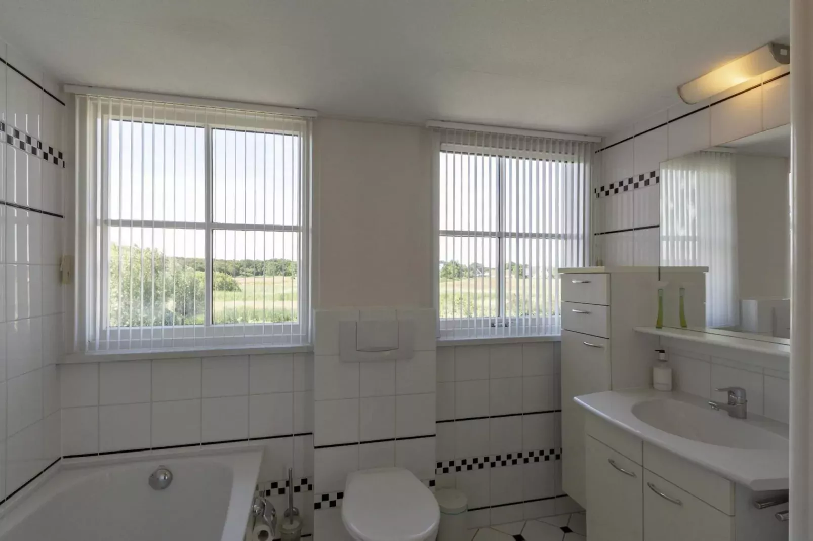 De Buitenplaats 16-Badkamer