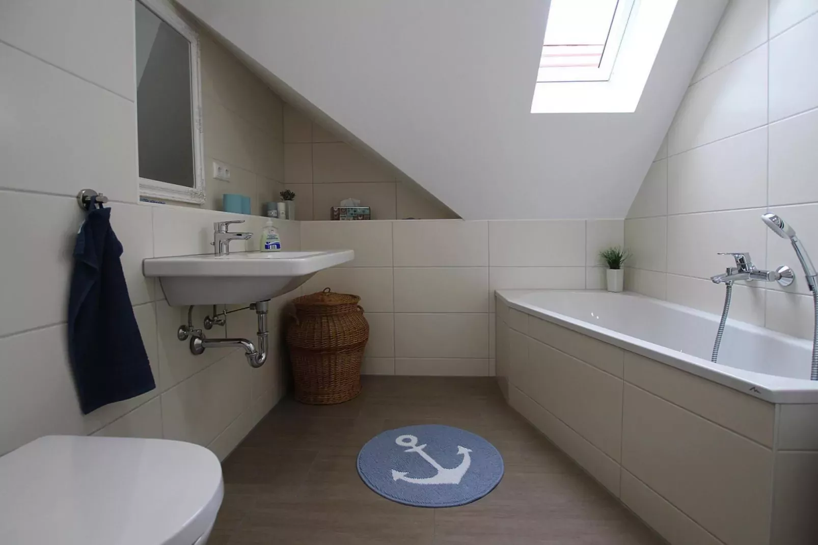 Fewo Seeblick 95 qm-Badkamer