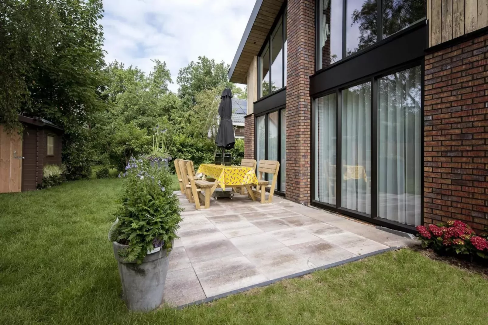 Luxe Villa Keizerskroon - Keizerkroon 63-Tuinen zomer