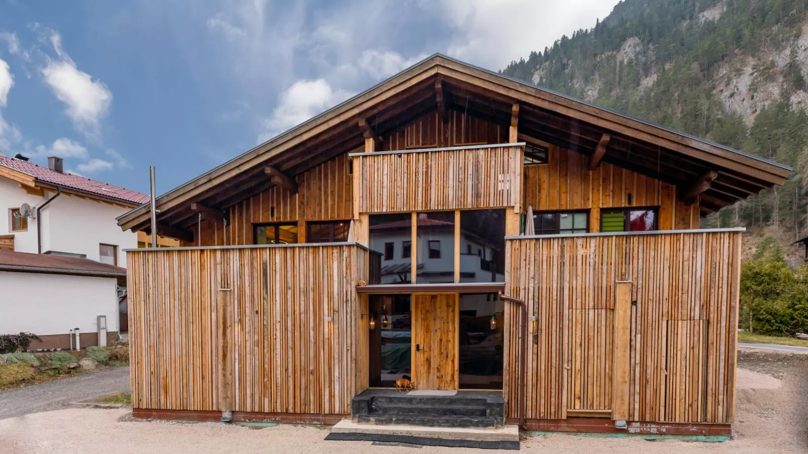 Biber Art Apartment 1-Buitenkant zomer