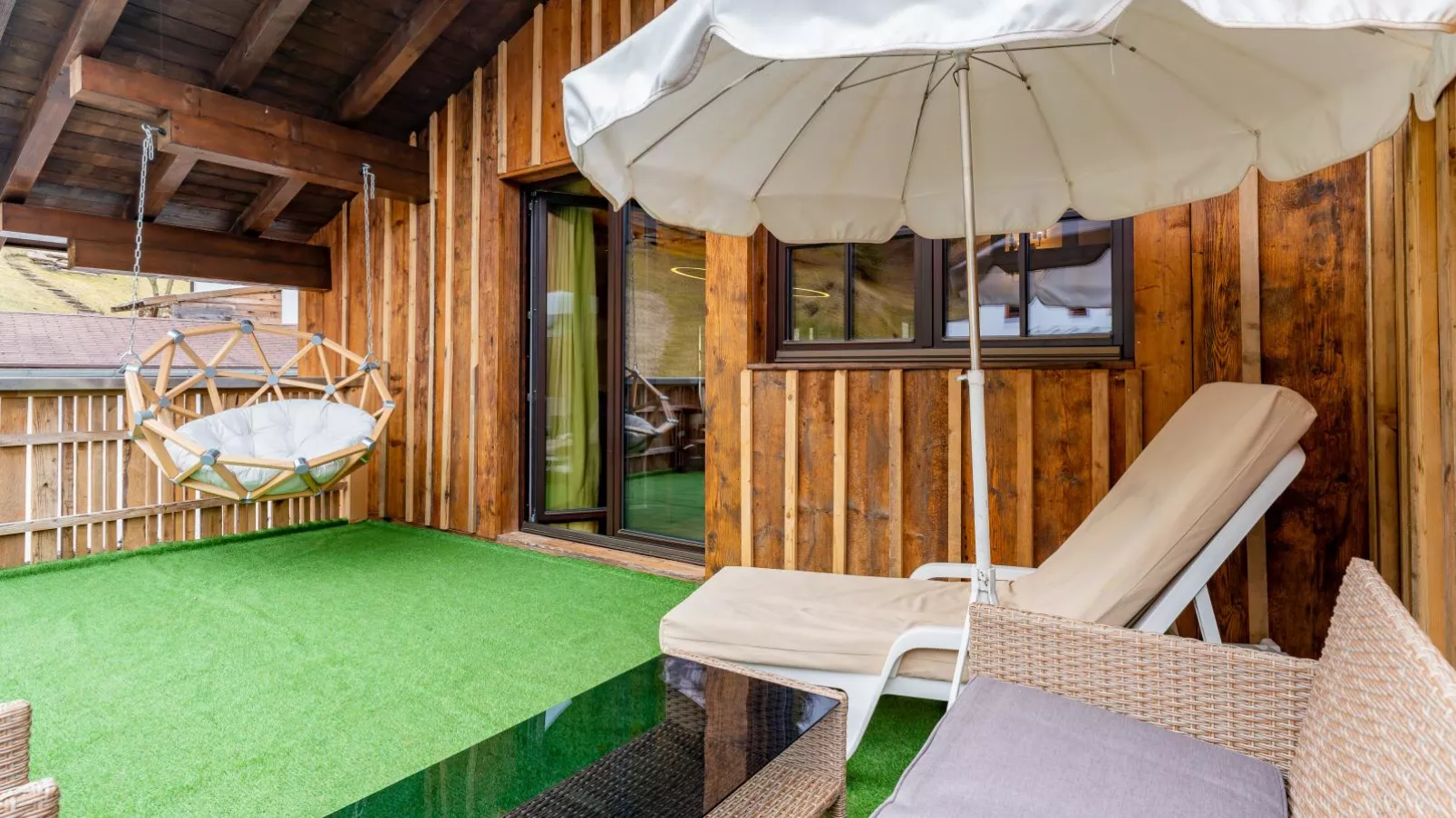 Biber Art Apartment 2-Terrasbalkon