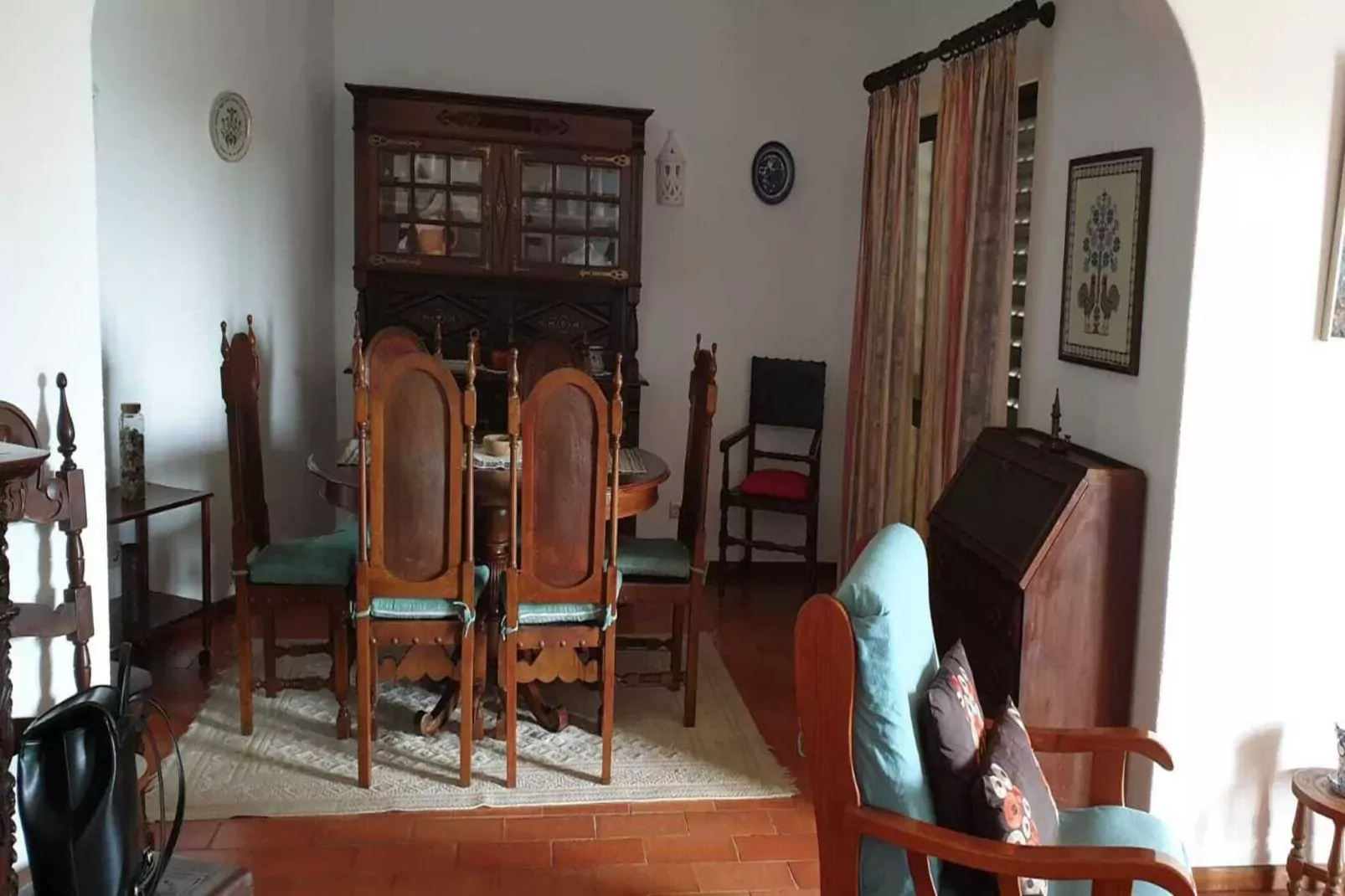 Reihenhaus in Armação de Pêra // Casa Ninho-Woonkamer