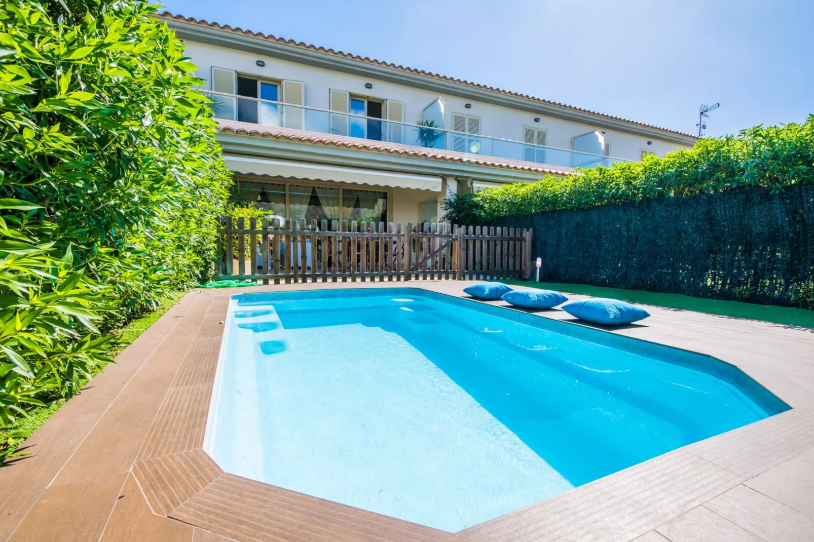 Chalet Taronger-Zwembad