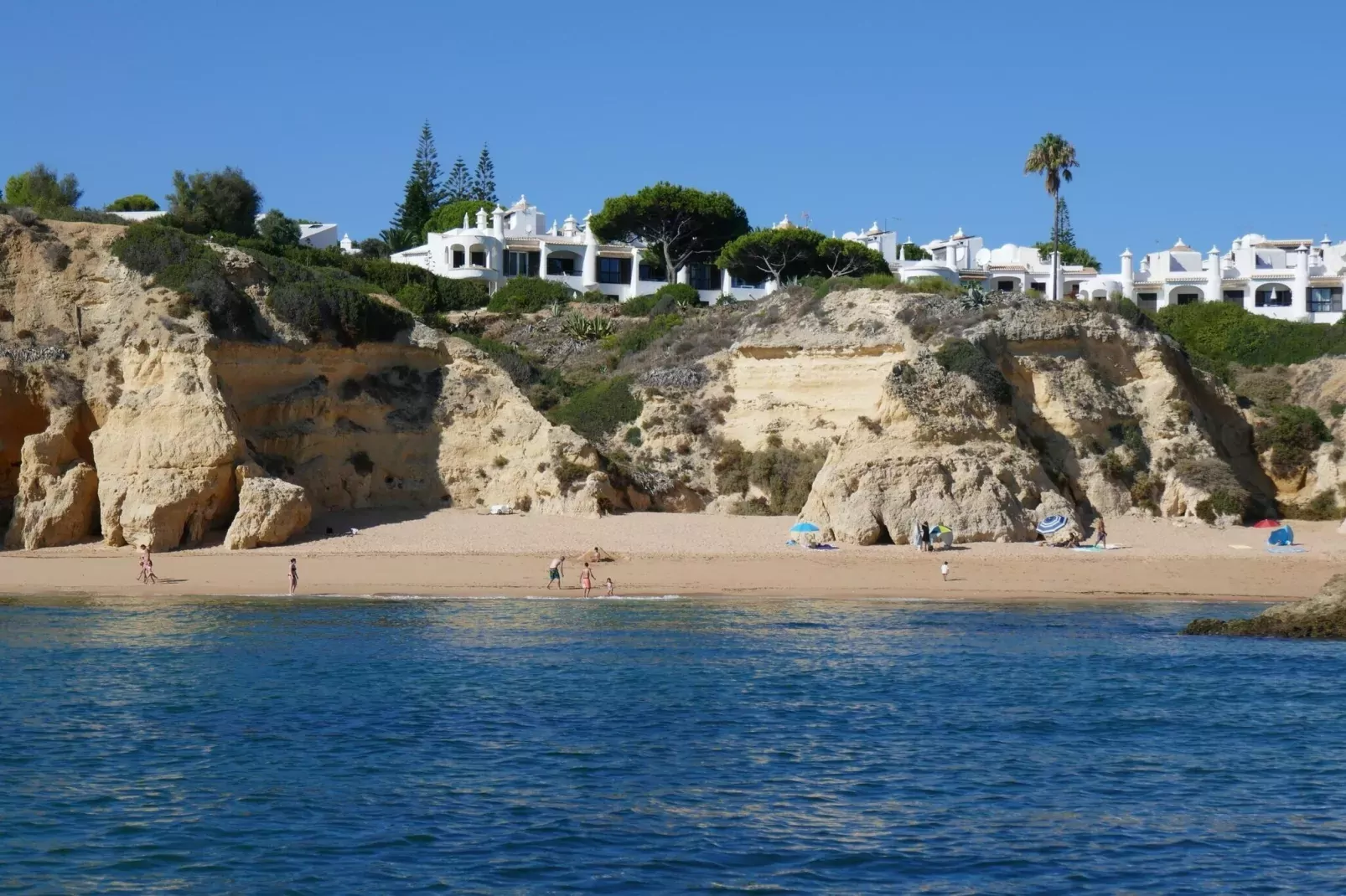 Reihenhaus in Armação de Pêra // Casa Ninho-Gebieden zomer 1km