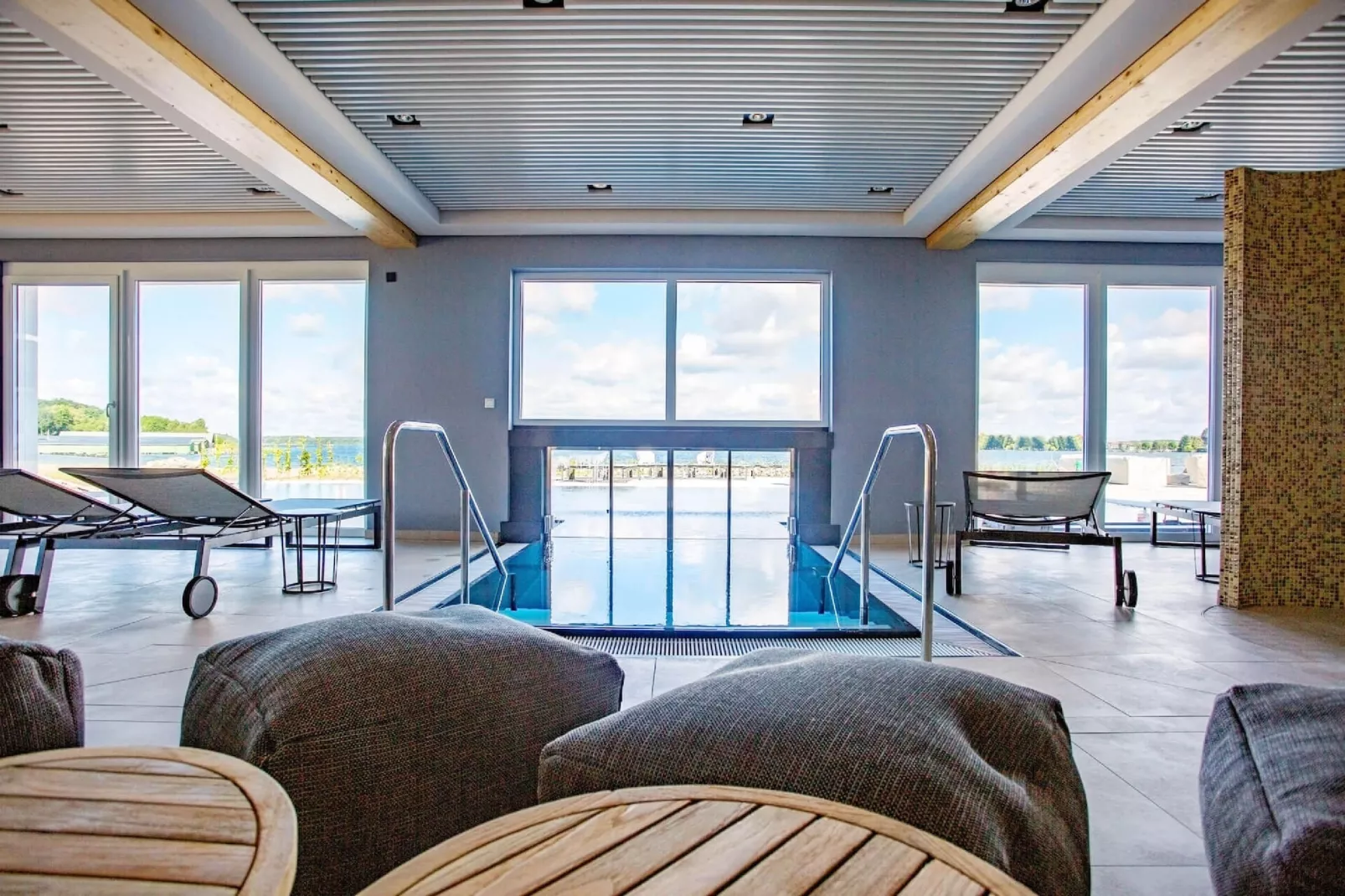 Apartments im MAREMÜRITZ Yachthafen Resort / Fortuna Suite Müritzblick 2 Personen-Spa