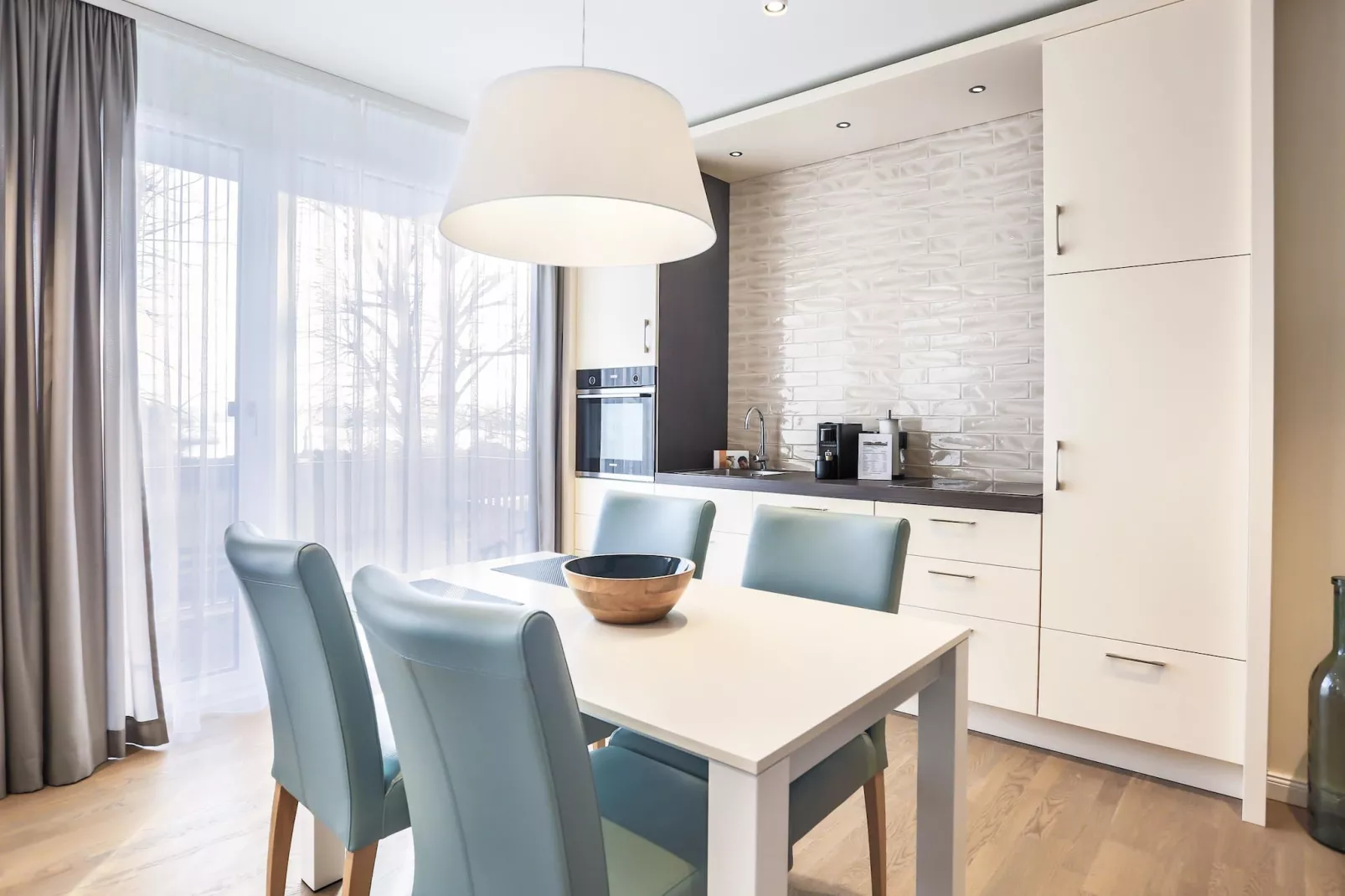 Apartments im MAREMÜRITZ Yachthafen Resort & Spa / Fortuna Suite Landseite 2 Personen-Keuken