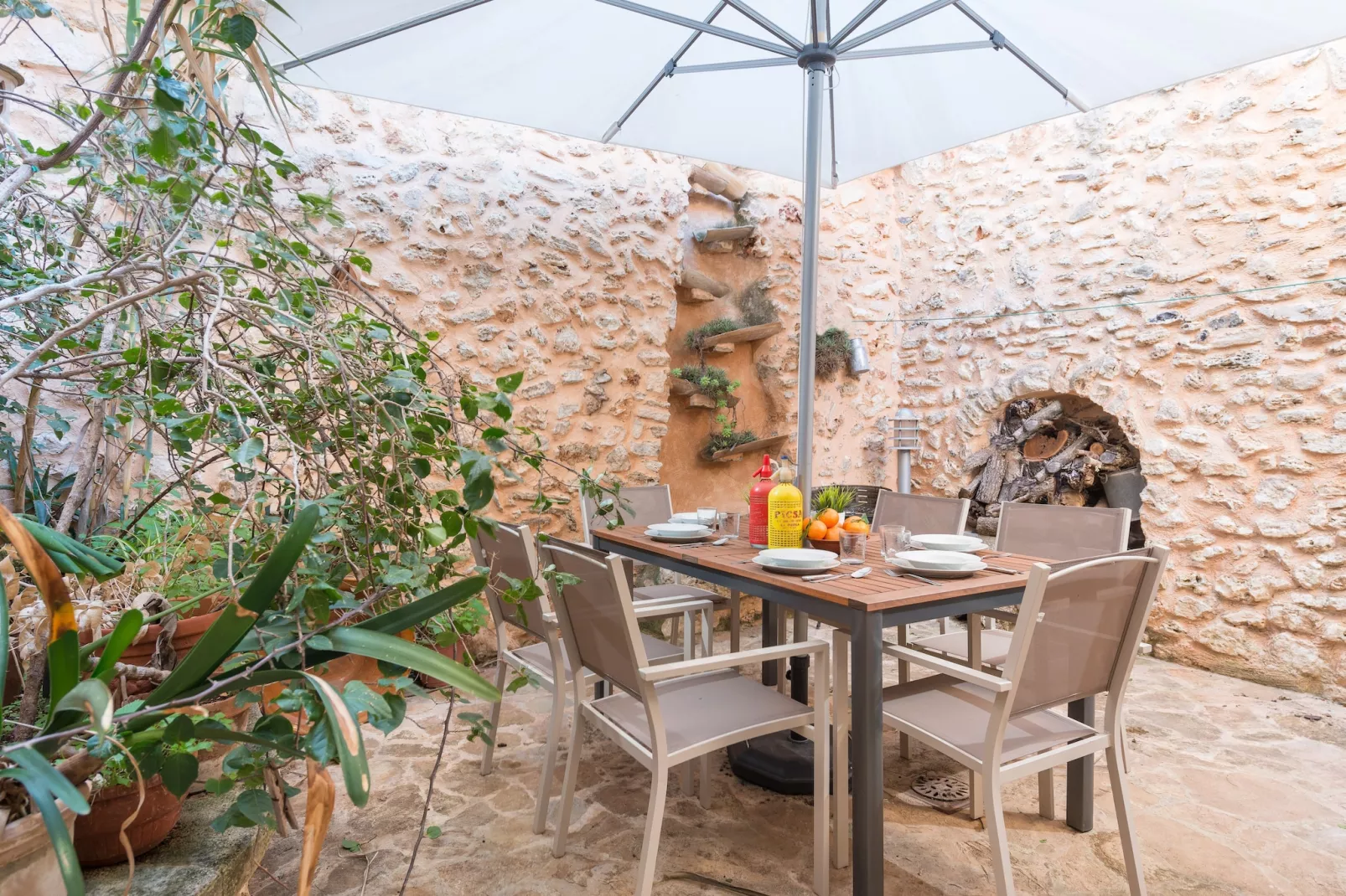 Can Vallori-Terrasbalkon