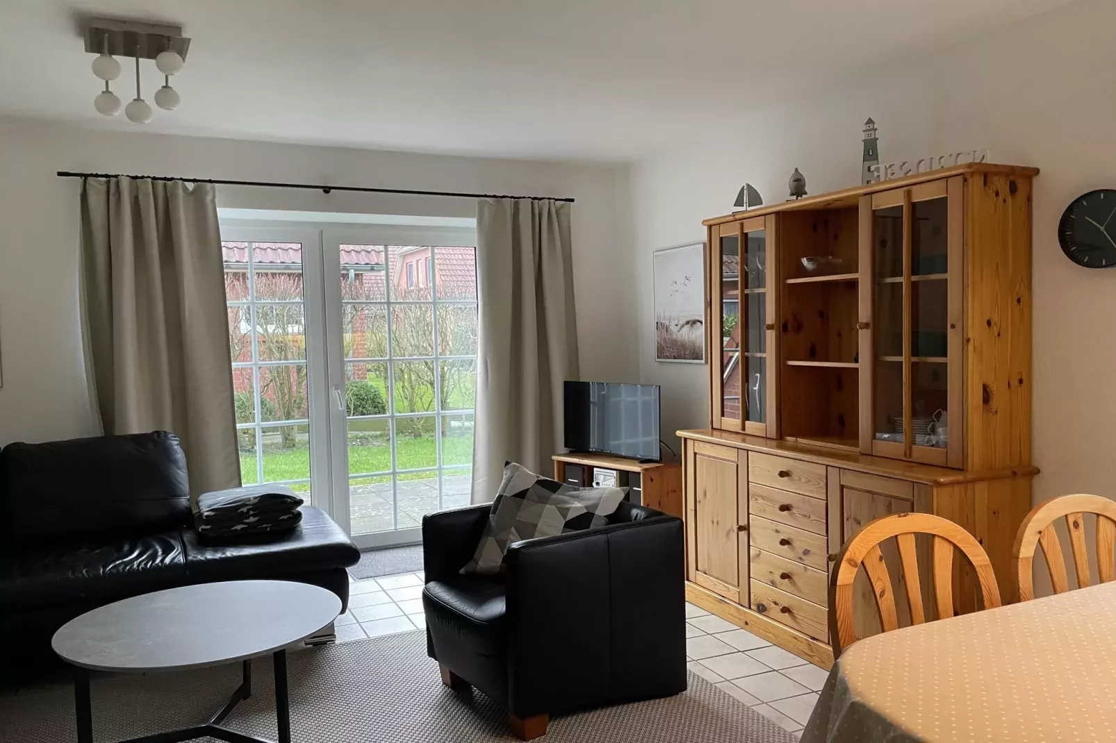 Ferienhaus Neßmersiel-Woonkamer