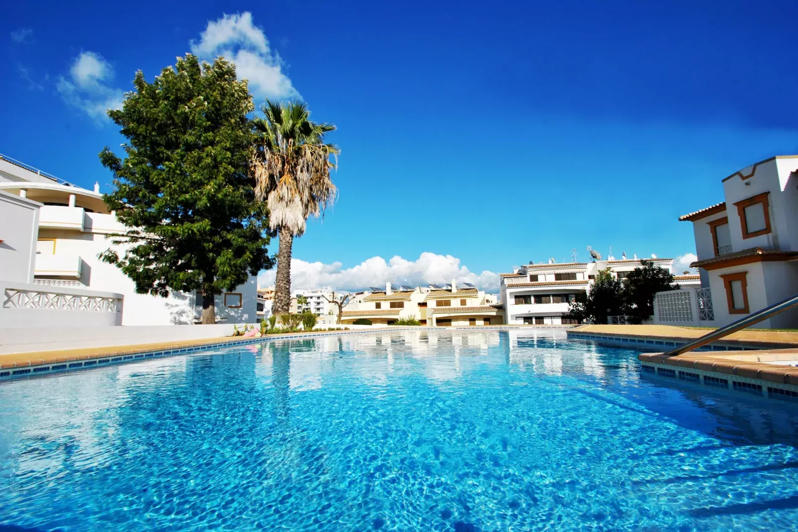 Apartment Jamaica-Buitenkant zomer