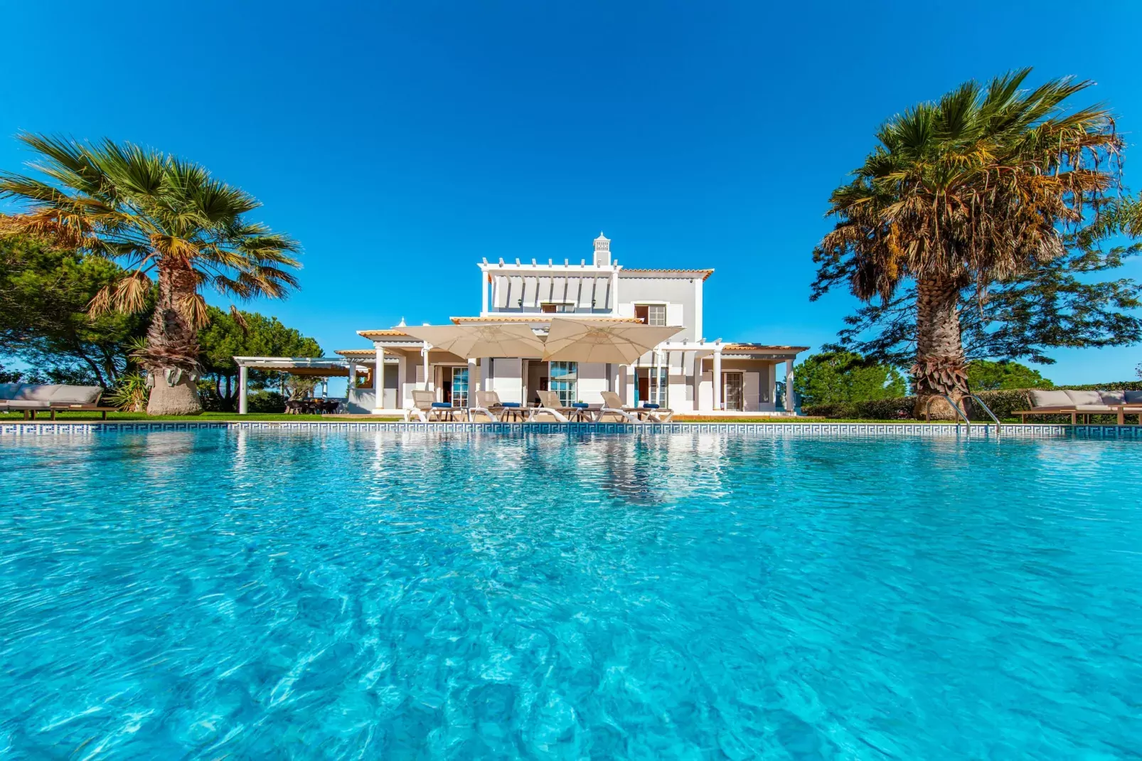 poolofhouse