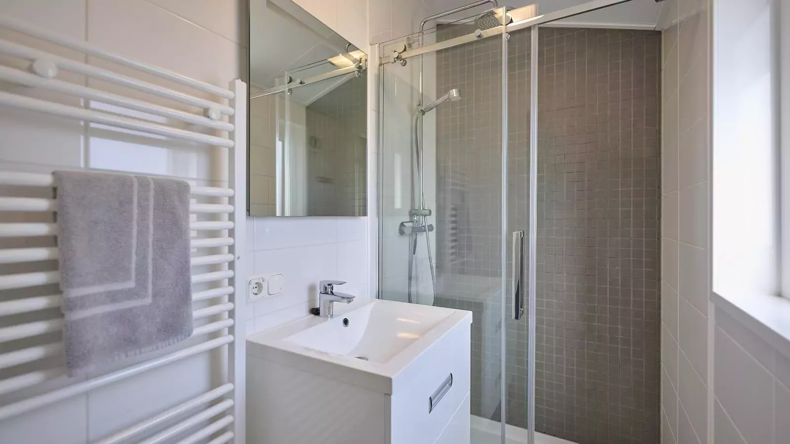 T Kaatsheuveltje 3-Badkamer