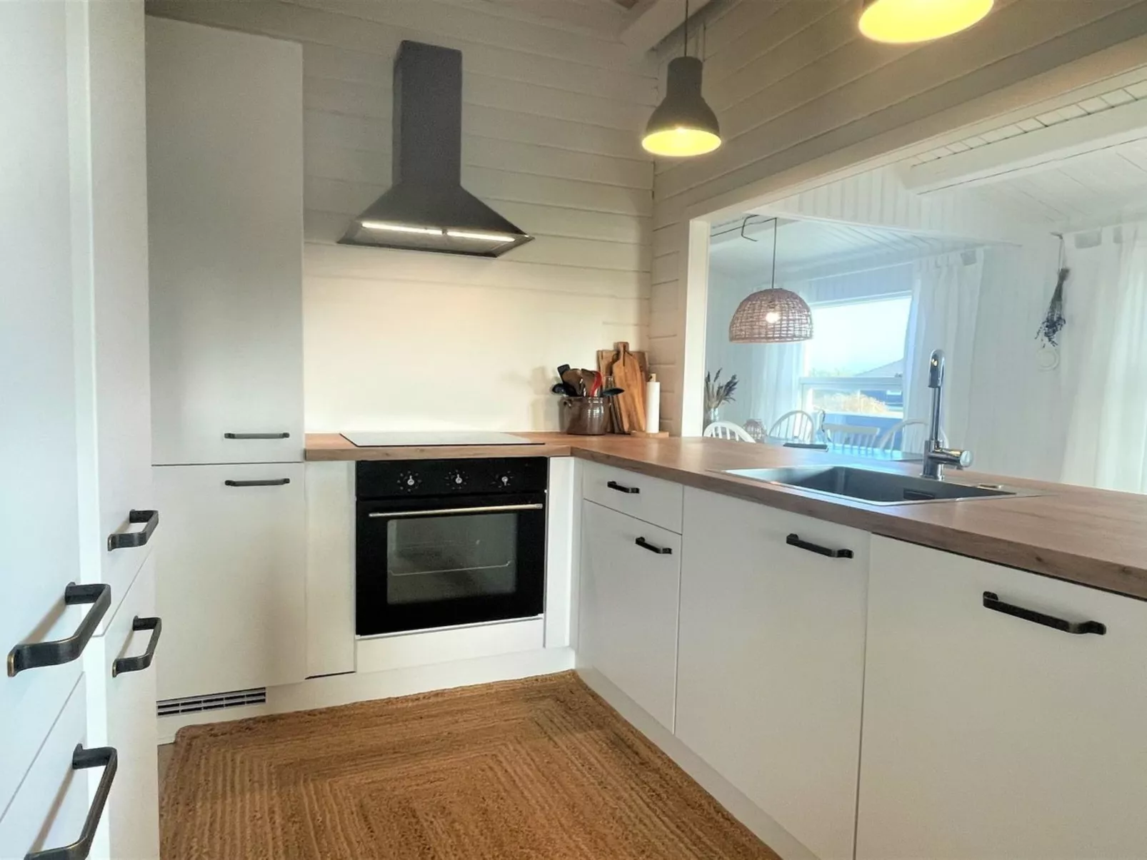 "Arbnora" - 400m from the sea-Binnen