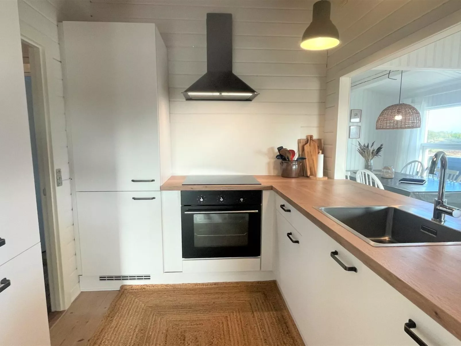 "Arbnora" - 400m from the sea-Binnen