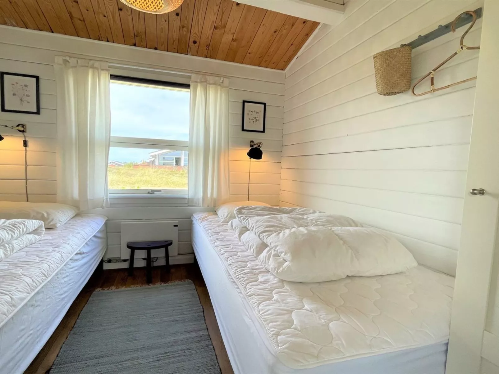 "Arbnora" - 400m from the sea-Binnen