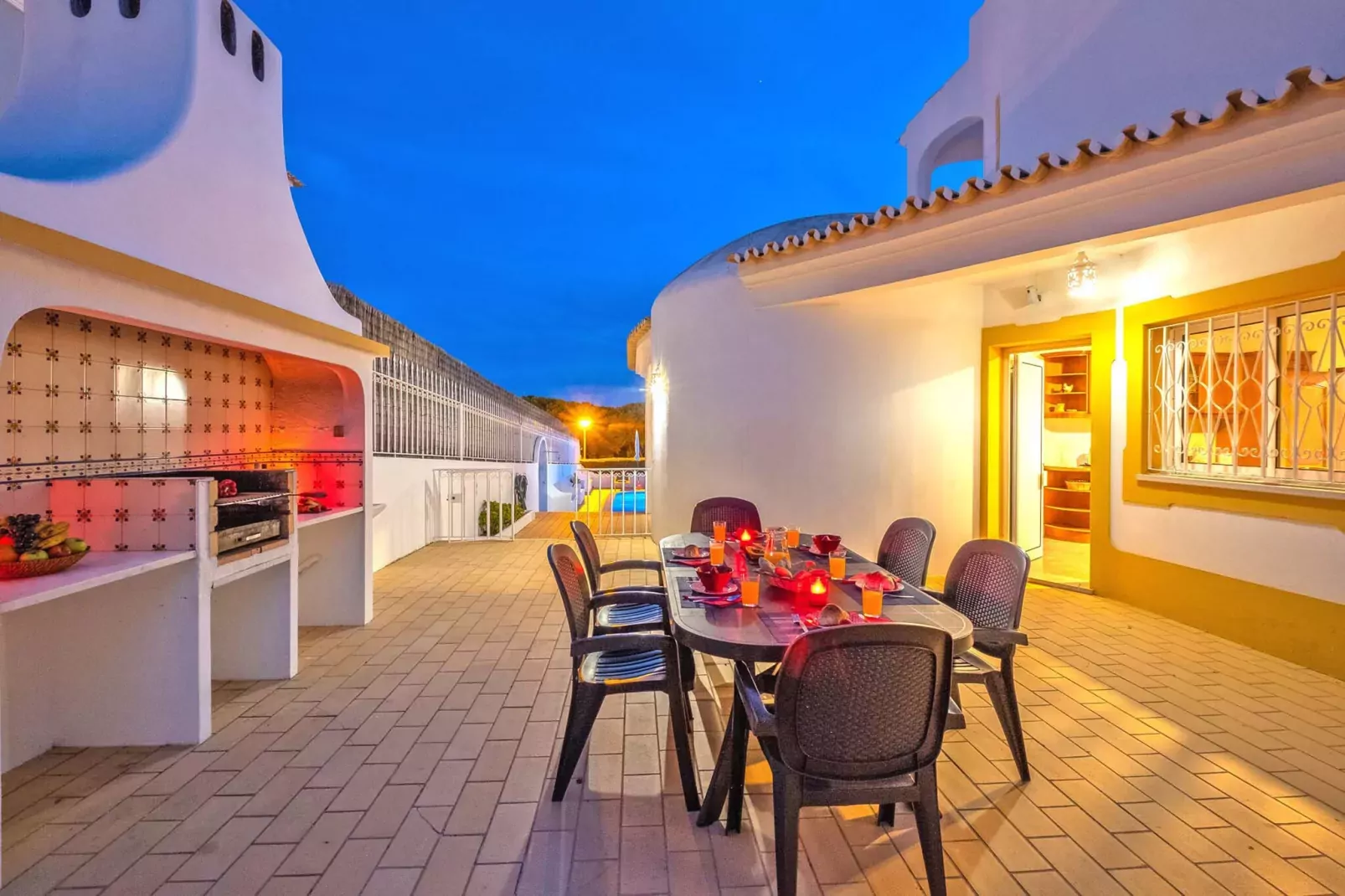 Villa Grace Bay-Eetkamer