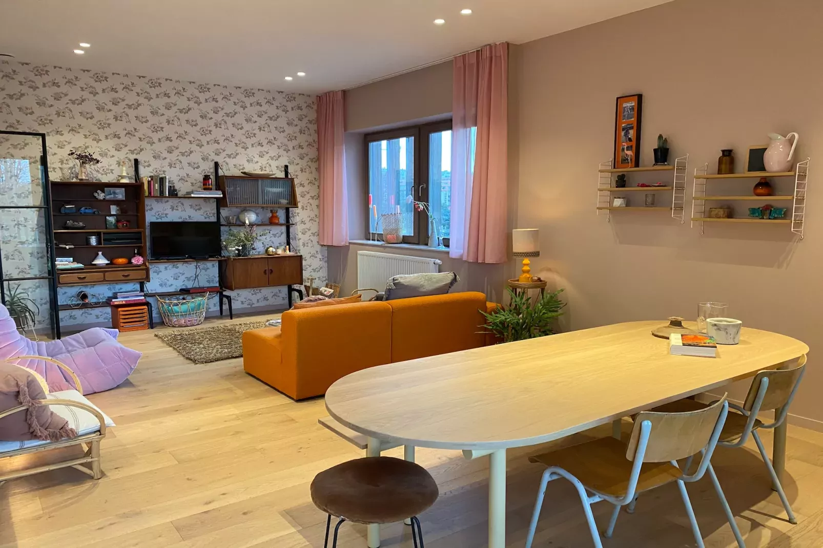 KARTHUIZER O/0101-Woonkamer
