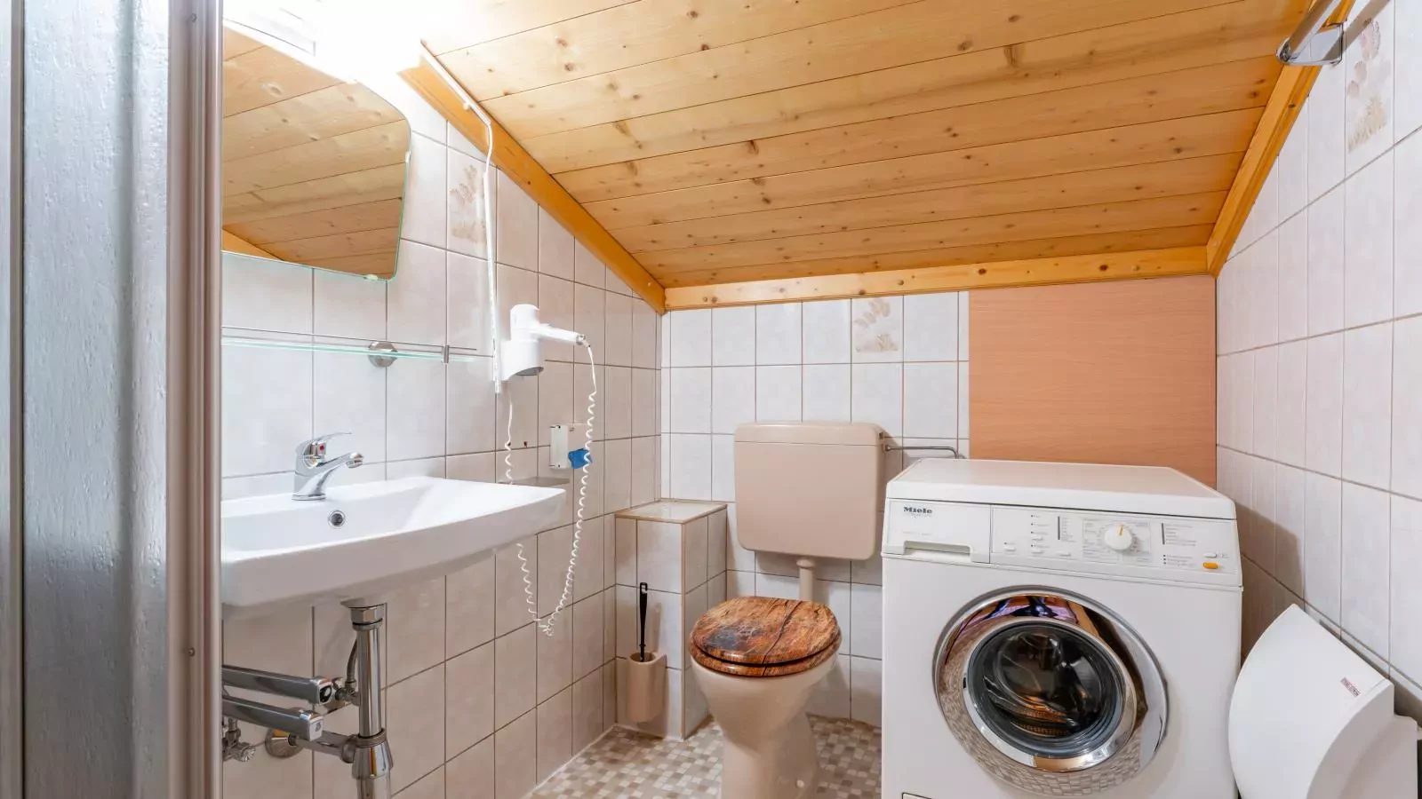 Schattbachgut-Badkamer