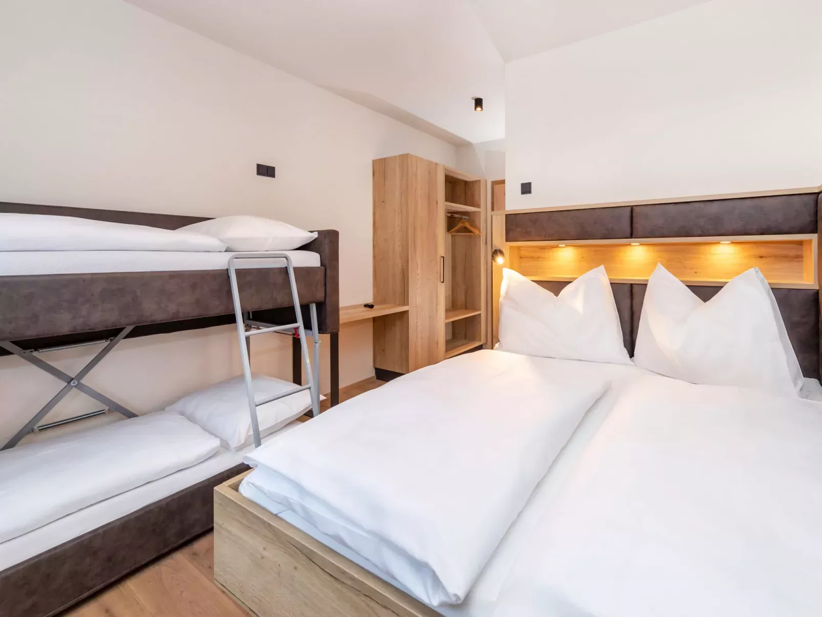 Emma Deluxe Aparthotel-Binnen