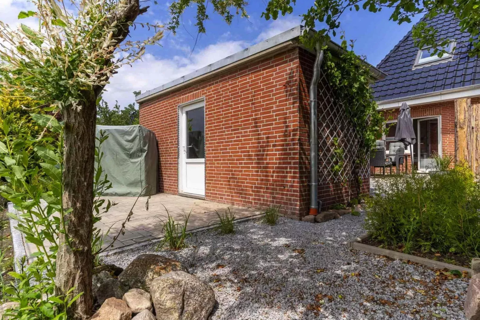 Mellis Ankerplatz Büsum-Buitenkant zomer