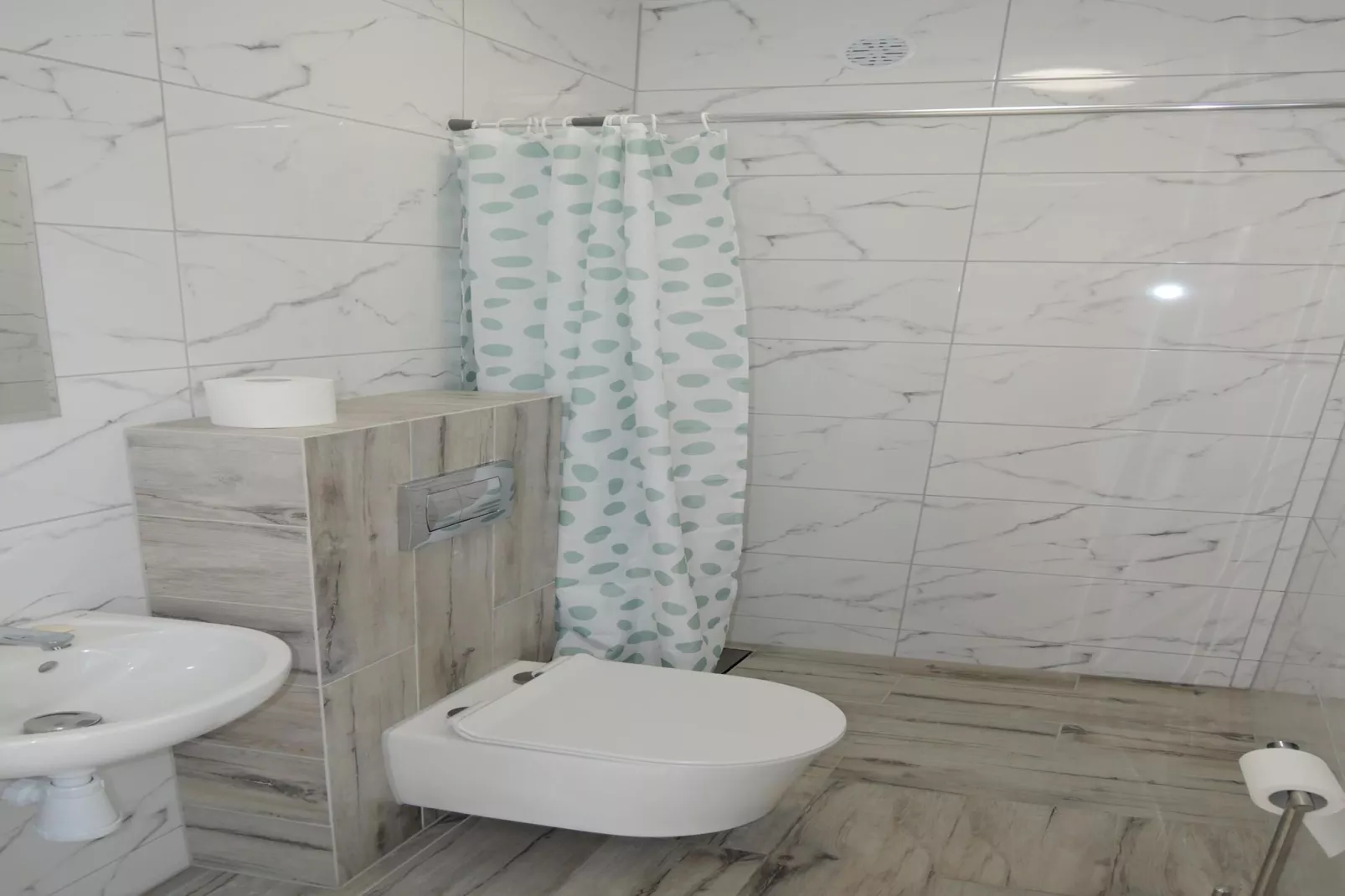 Apartament na 2 piętrze dla 3 osób-Badkamer