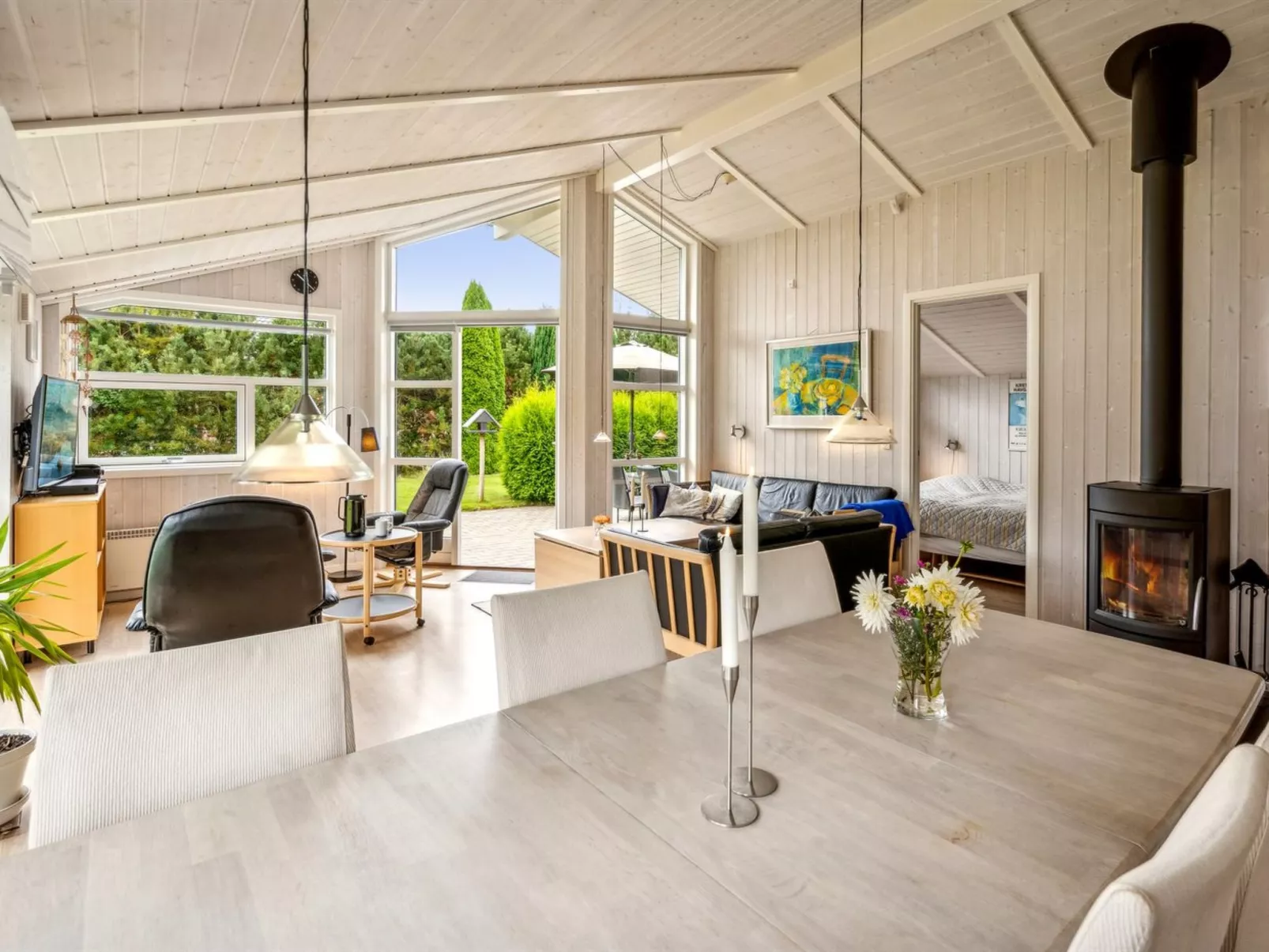 "Eljena" - 700m from the sea