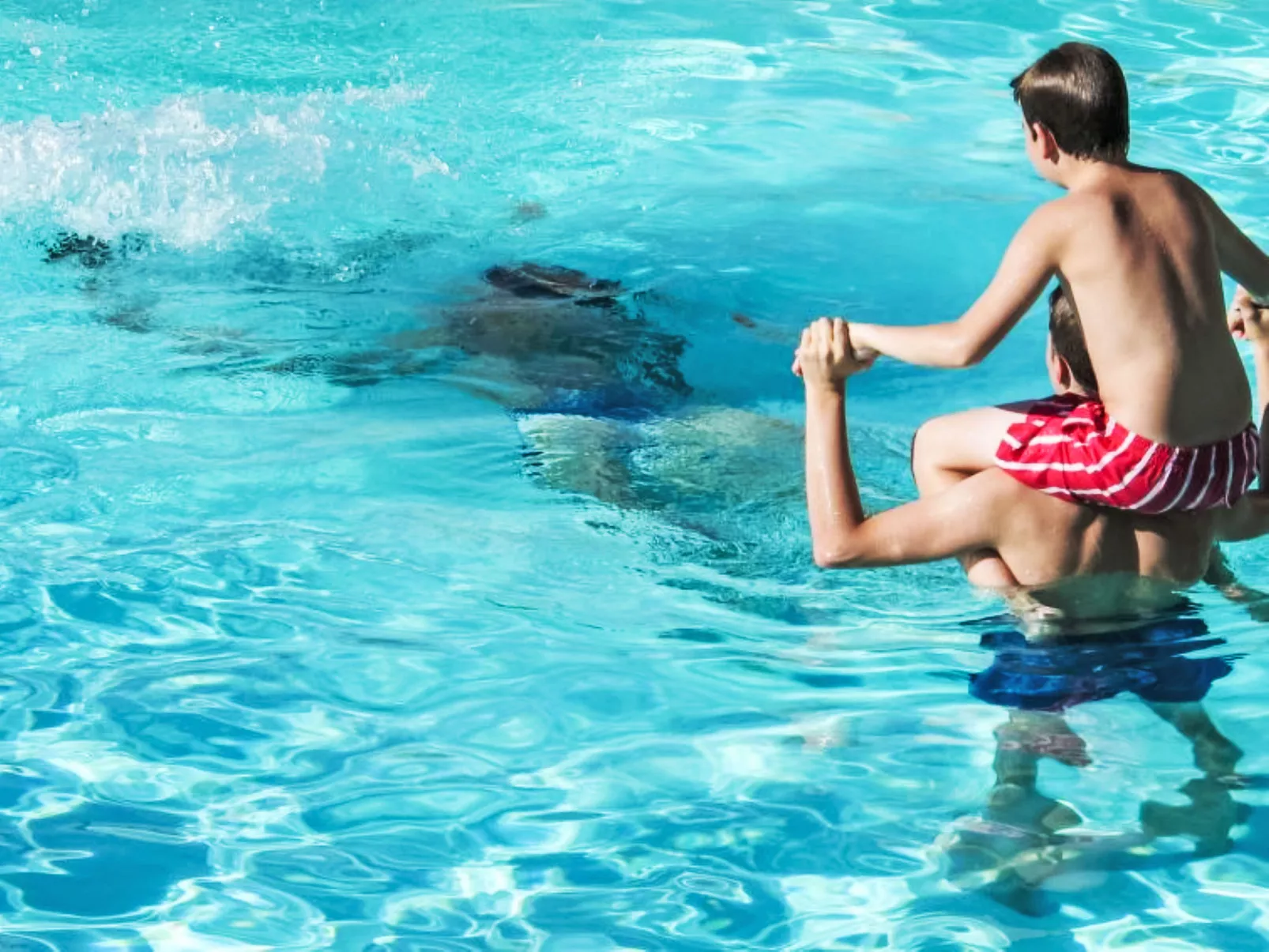 Grand Balcon, Piscine et proche du Port