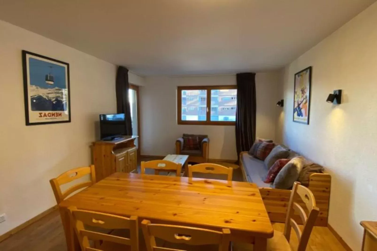 Pracondu 1 405 - OUTDOOR & FUN apartment 6 pers-Eetkamer