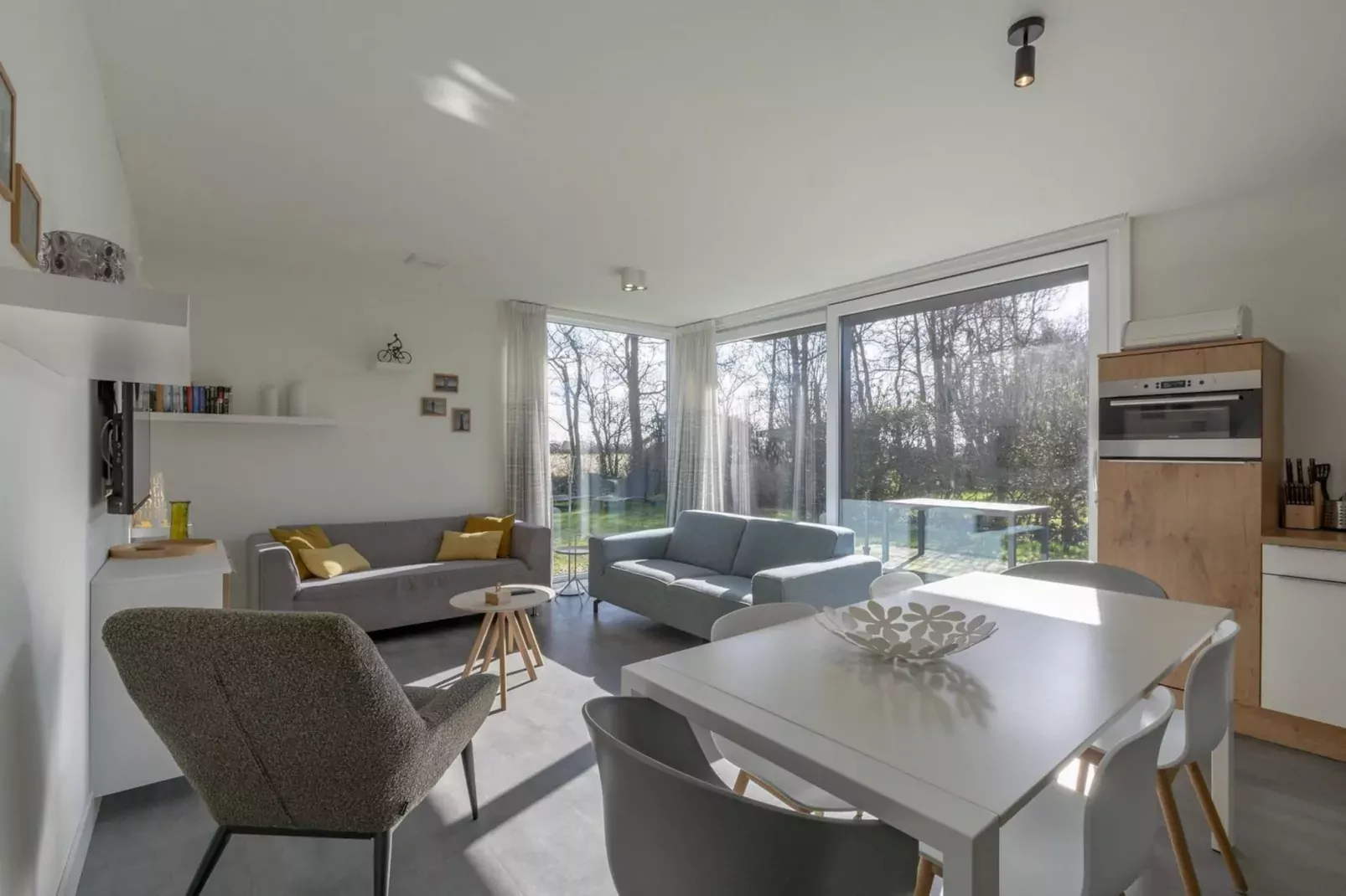 Strandhuis Uitwaayer-Woonkamer