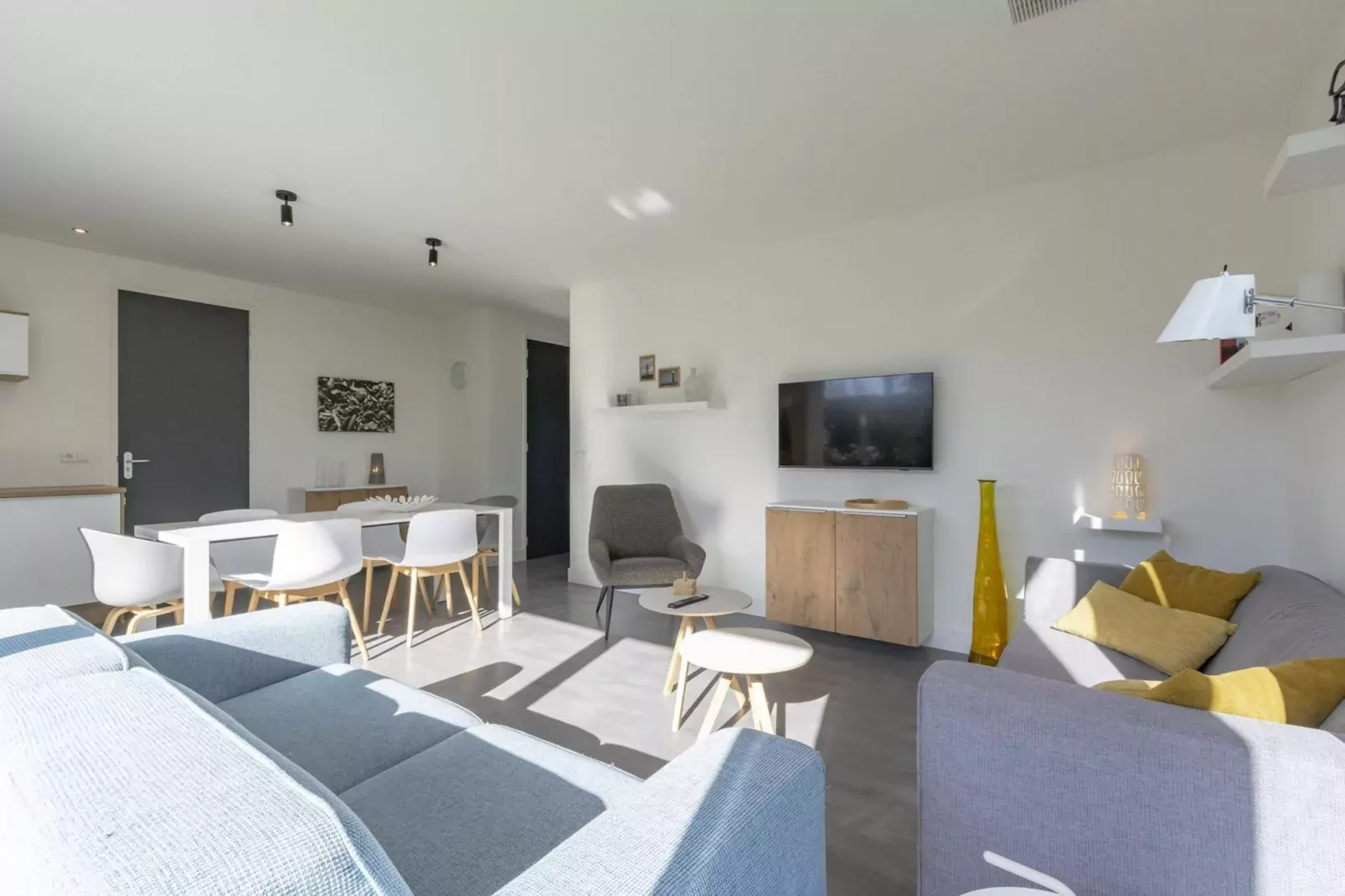 Strandhuis Uitwaayer-Woonkamer