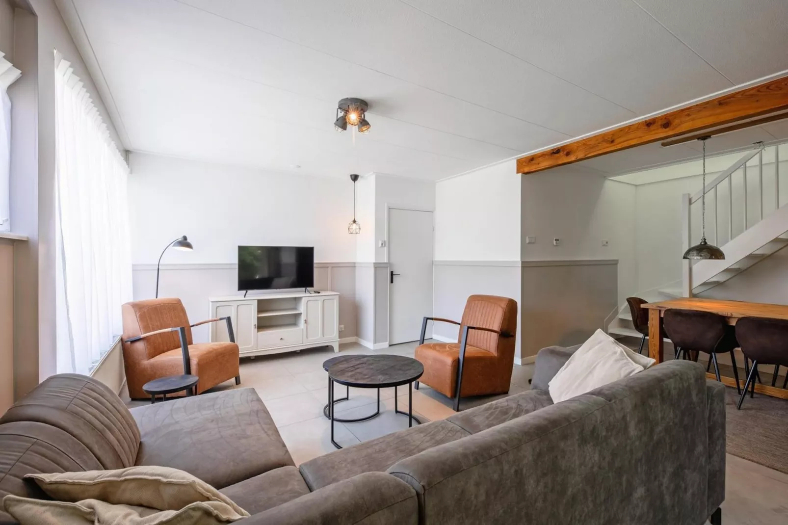 Strandhuys Oester-Woonkamer