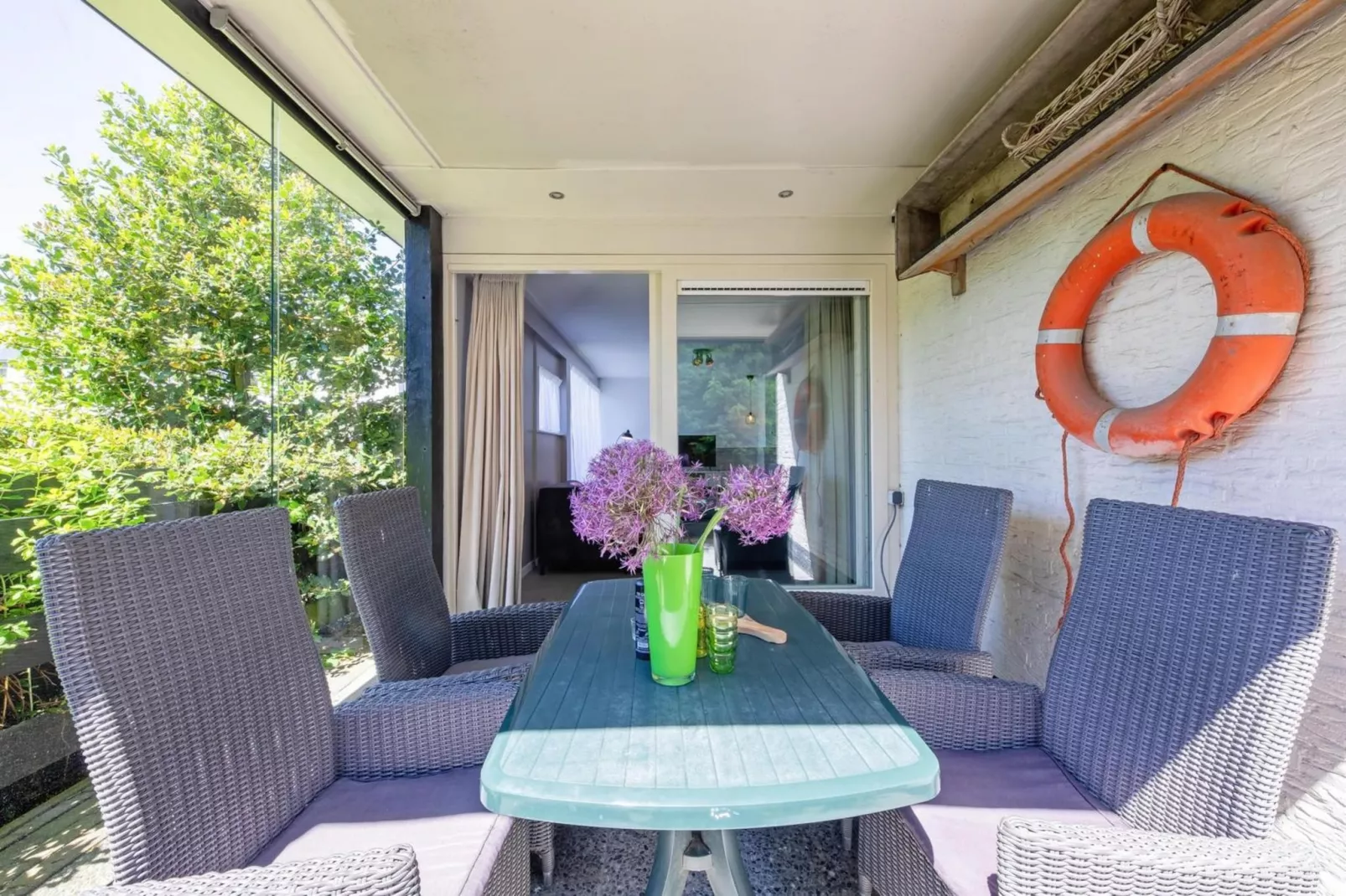 Strandhuys Oester-Eetkamer
