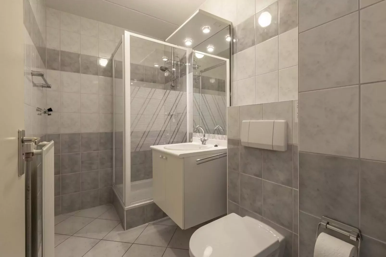 Strandslag 223-Badkamer