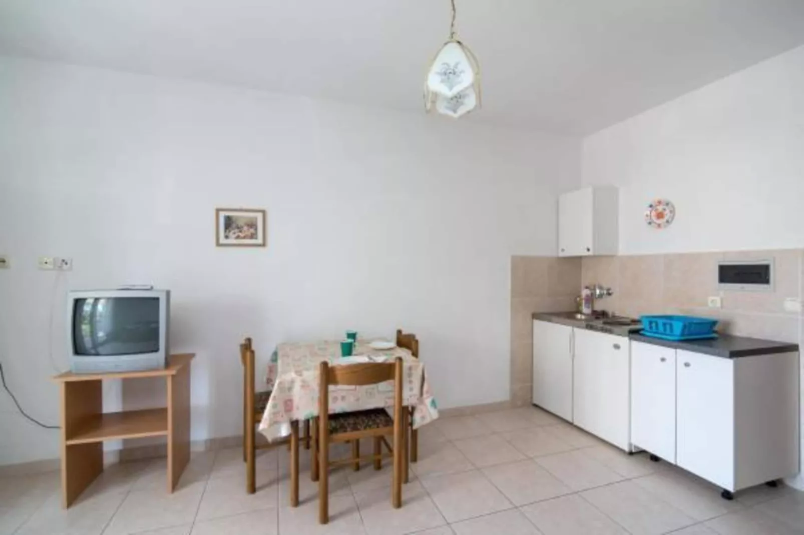 Apartments Boguvila - Studio with Terrace (A4) - (ST)-Keuken
