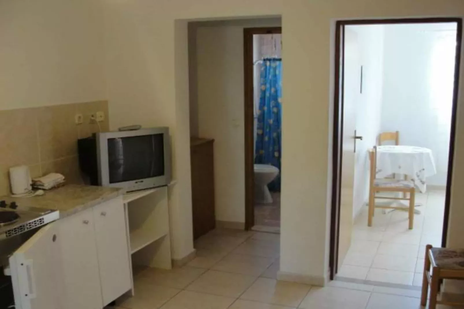 Apartments Boguvila - Two-Bedroom Economy Apartment with Terrace (A5) - (ST)-Overloop