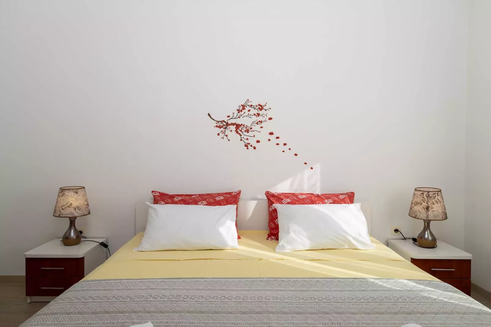 Villa Dragić- Four Bedroom Villa with Swimming Pool, Terrace and Sea View-Slaapkamer