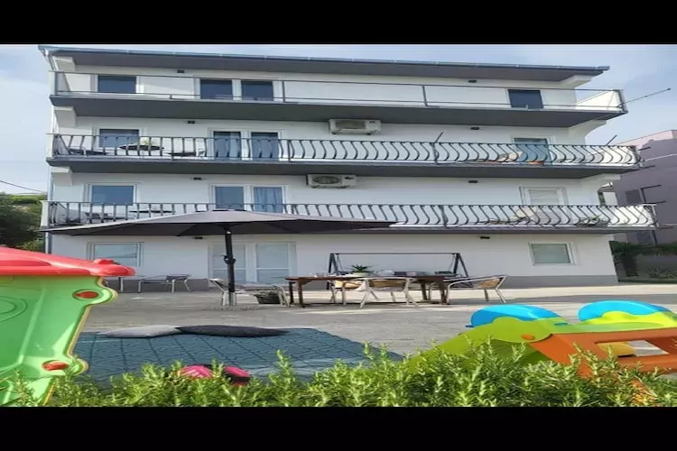 Apartment Wish - Two Bedroom Apartment with Sea View Terrace