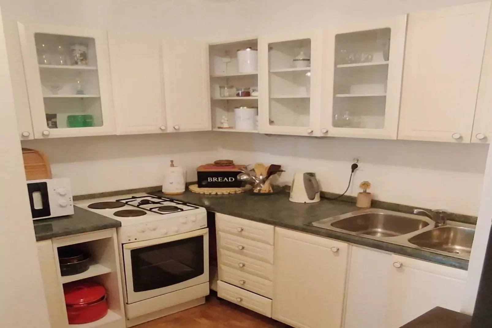 Holiday Home Jaga - Three bedroom Holiday Home with swimming pool-Keuken