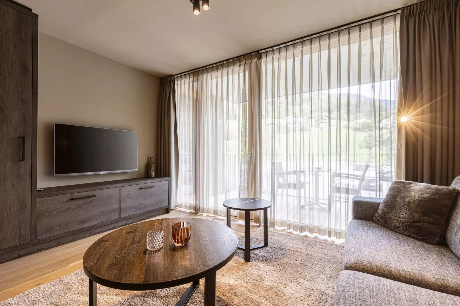 Montafon Suites Schruns 02-Woonkamer