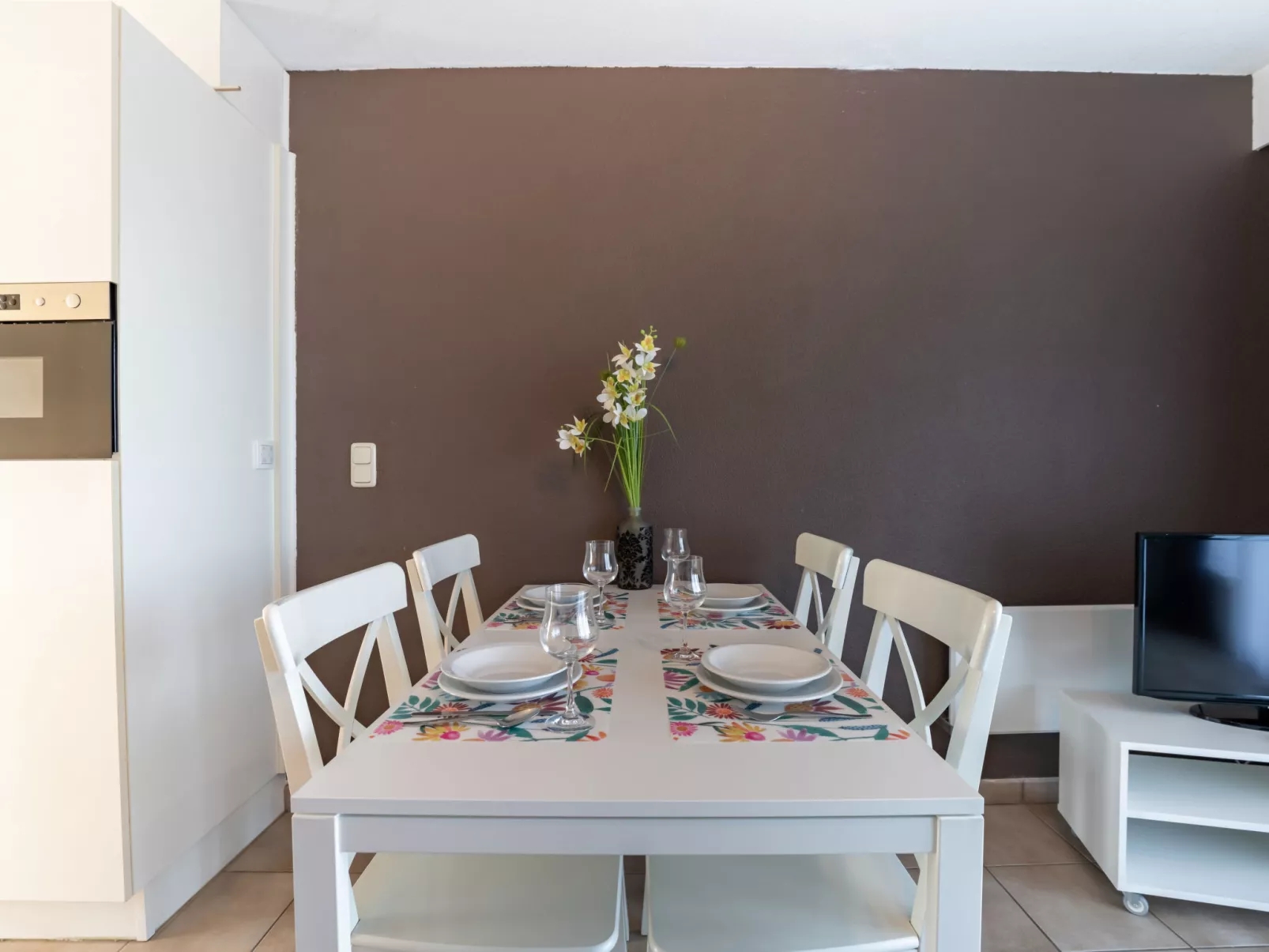 Sirius with parking and shared pool-Binnen