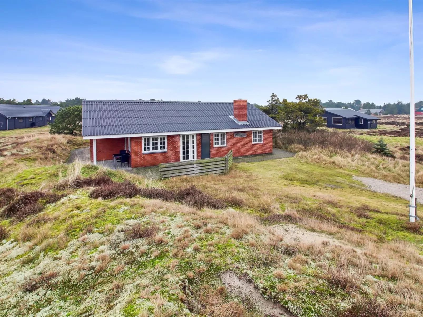 "Uddi" - 1.3km from the sea